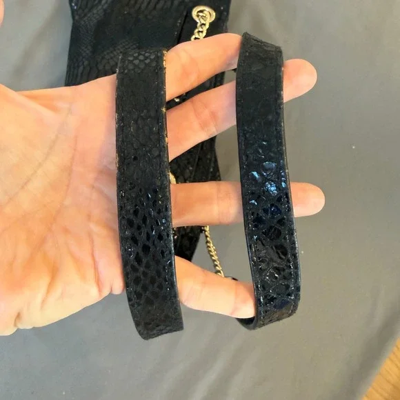 Michael Kors Jet Set Black Snakeskin Embossed Leather Chain Bag Gold Hardware - Picture 7 of 11